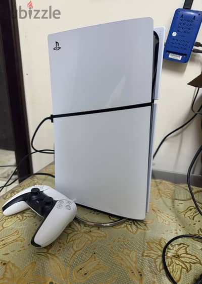 Ps5 slim used 01 month to only