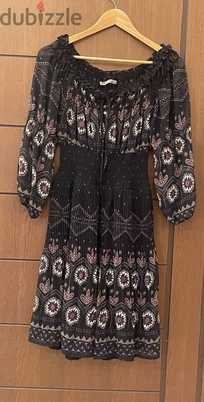فستان اسود مشجر ماركه زارا zaraمقاس small -midum