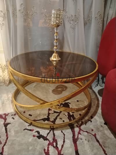 صالون مودرن مكون من ٢ كنبه و٢ كرسي وترابيزه