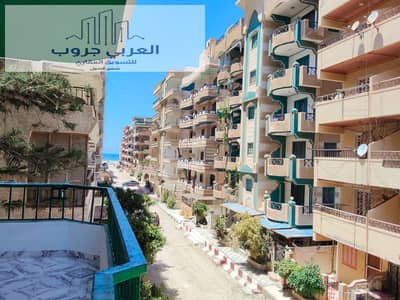 شقه 120م في اسكندرية العجمي شاطئ النخيل  خطوات قليلة من البحر كاش او تقسيط