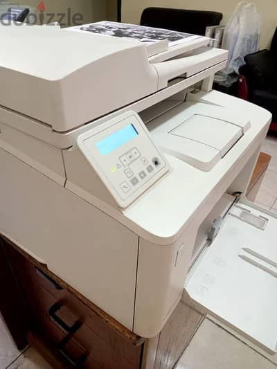 HP Laser Jet Pro MFP M227. ssn