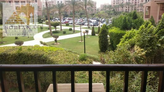 للايجار بمدينه الرحاب شقه مميزه 156 متر تشطيب الشركه بالمرحله الخامسه قريبه لمول جيتواي وجانب النادي الفيو علي جاردن دور اول غربي