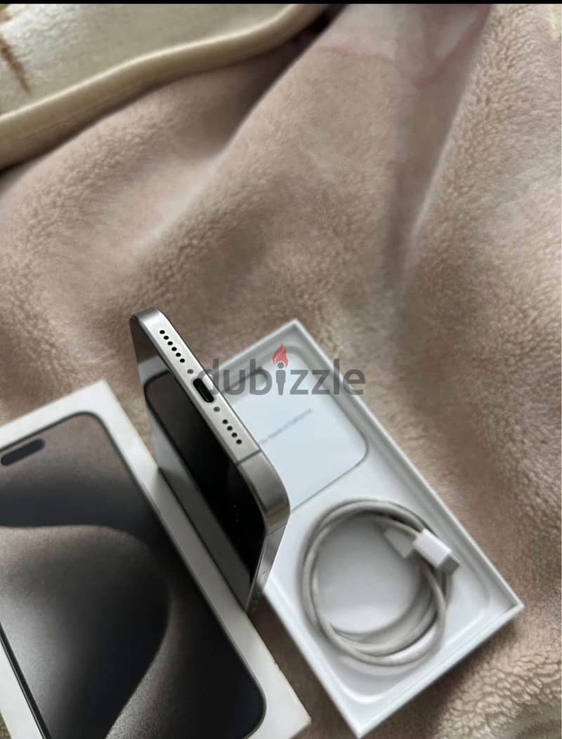 Apple - iPhone 15 Pro Max 1