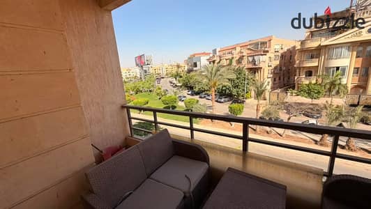 شقة للبيع في جنوب الأكاديمية H، قريبة من بتروسبورت، استاد بتروسبورت ومسجد حسن الشربتلي.