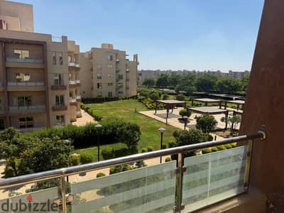 فرصه مميزة روف للإيجار بالتكيفات في كمبوند وصال فيوز