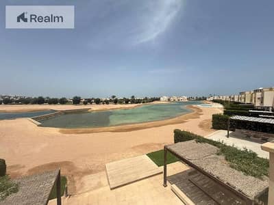 Furnished villa panoramic lagoon view