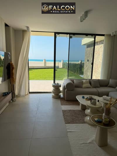 شاليه فندقي  100 %SEA VIEW من جميع الاتجاهات خطوات للبحر في مارينا قلب العلمين الجديدة