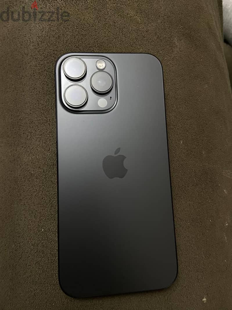 Apple - iPhone 16 Pro Max 3
