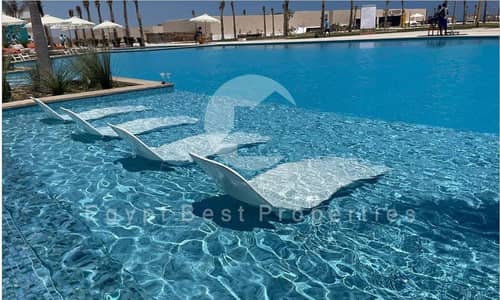 امتلك شاليه على البحر مباشرة في Seashore رأس الحكمة 3 غرف  نوم وإطلالة بحرية ساحرة في واحدة من أرقى وجهات الساحل الشمالي بسعر مميز