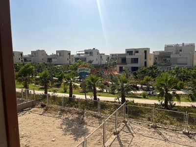 توين هاوس تشطيب كامل فيو لاند سكيب في ذا كراون