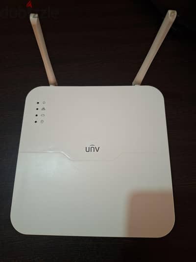 UNV NVR301-04LS2-W. . جهاز ان في ار وايرليس ٤ كاميرات