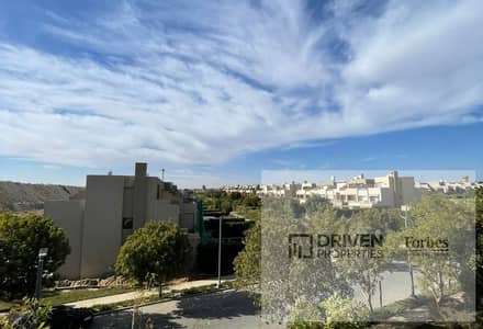 بالتقسيط تاون هاوس كورنر 5غرف للبيع في كمبوند وود فيل بالم هيلز Woodville Palm Hills Compound جولف فيوز 6اكتوبر الجيزه