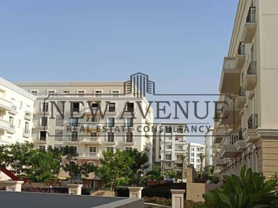 افضل سعر شقه استلام 2026 مع تقسيط في Hyde Park هايد بارك التجمع الخامس تطل علي لاندسكيب  نصف تشطيب مرحله جرينز