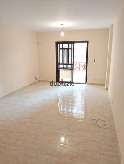 شقة للبيع فيو وايد جاردن كورنر جاهزة للسكن دور متكرر اسانسير بالقرب من النادي 127 متر في الرحاب 1 - المرحلة الخامسة الجديدة - القاهرة الجديدة