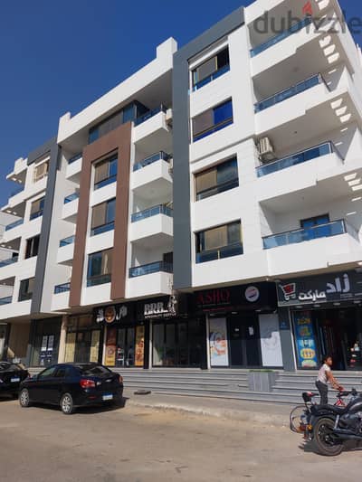 محل للإيجار بمول سنترو بارك التجاري والإداري والسكني بالمعراج السفلي