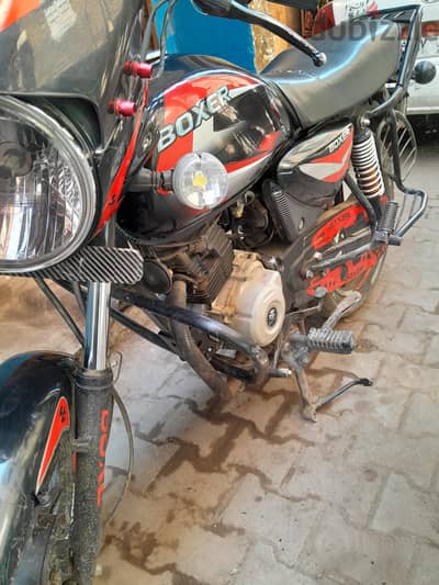 Bajaj boxor 2021