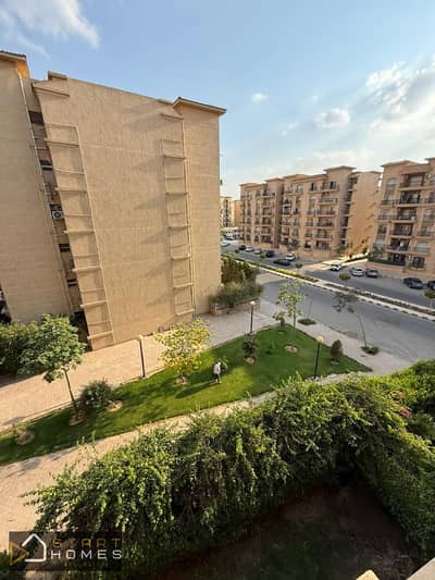 فرصة مميزة شقه ١١٩ متر في المرحله السابعه بجوار الخدمات دور متكرر وليس اخير اونر جادي في البيع