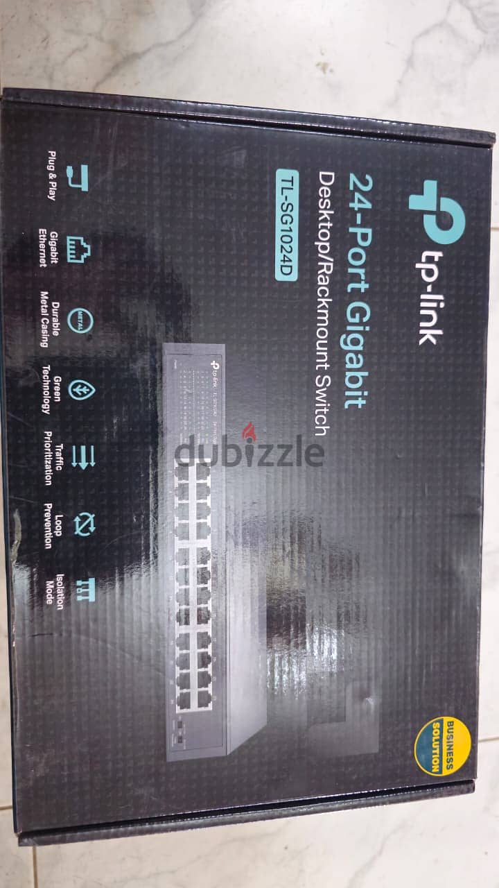Perla Rack 9U + TP-Link TL-SG1024D Switch 3