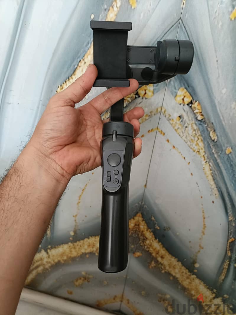 3-axis handheld gimbalجامبل تصوير 2