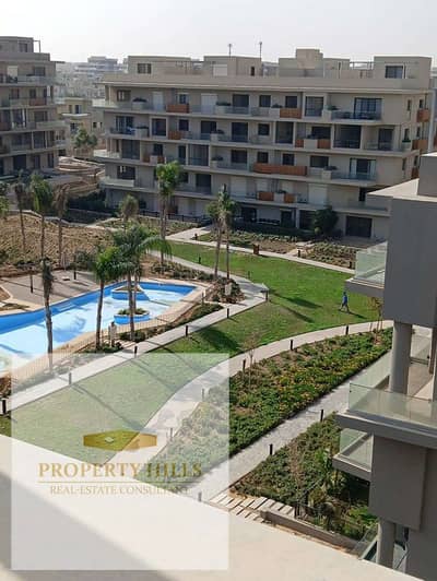 للبيع بنتهاوس روف 5 غرف نوم في كمبوند فيليت سوديك ريسيل 277 متر جاهزة للسكن نيو كايرو Compound New CairoVillette Sodic