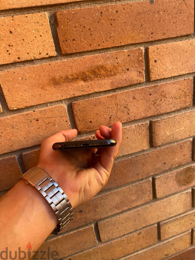 Apple - iPhone XS 1