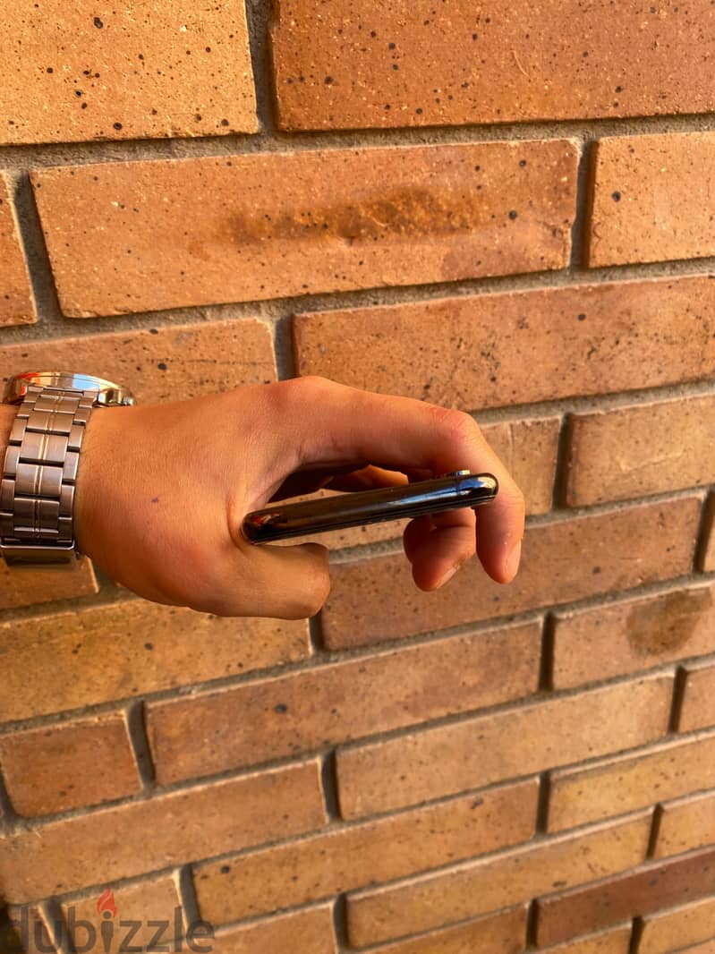 Apple - iPhone XS 4