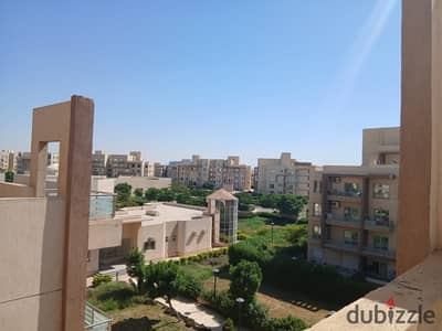 رووف للبيع بسعر لقطة في كمبوند وصال فيوز