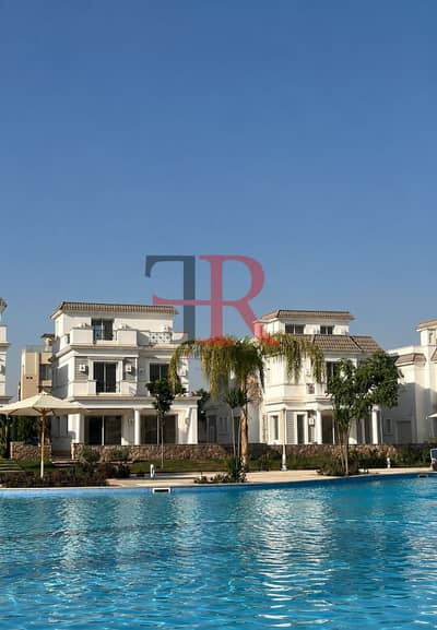 سكاي فيلا للبيع نصف تشطيب جاهزة للاستلام في ماونتن فيو 1.1 القاهرة الجديدة