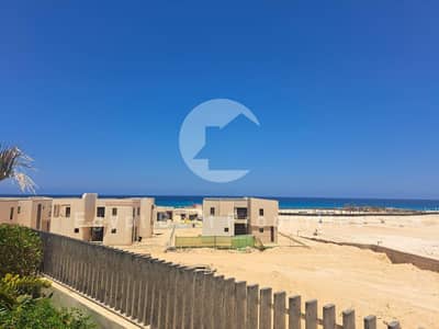 للبيع شاليه 2 غرفة نوم داخل مشروع June في رأس الحكمة بالساحل الشمالي، أحد أبرز المشروعات الساحلية من SODIC، والذي يتميز بموقع استثنائي على البحر المتو