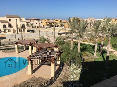 شاليه يطل علي حمام السباحة 97م غرفتين نوم مباشر علي حمام السباحة مراسي Marassi