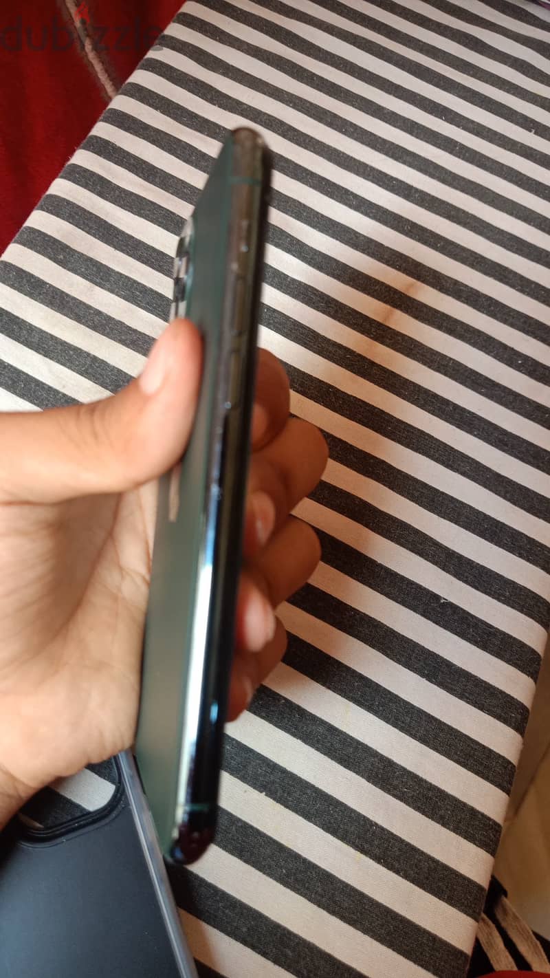 Apple - iPhone 11 Pro 2