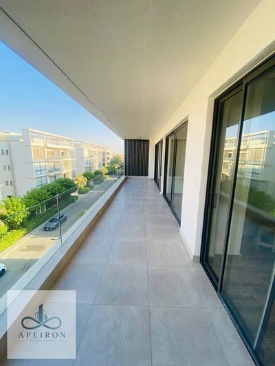 apartment fully furnished luxury in lake view