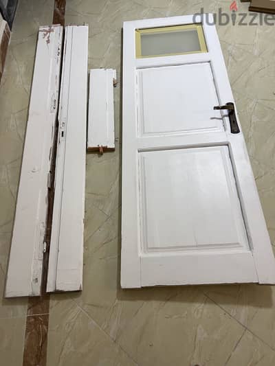 باب مطبخ او حمام و شبابيك