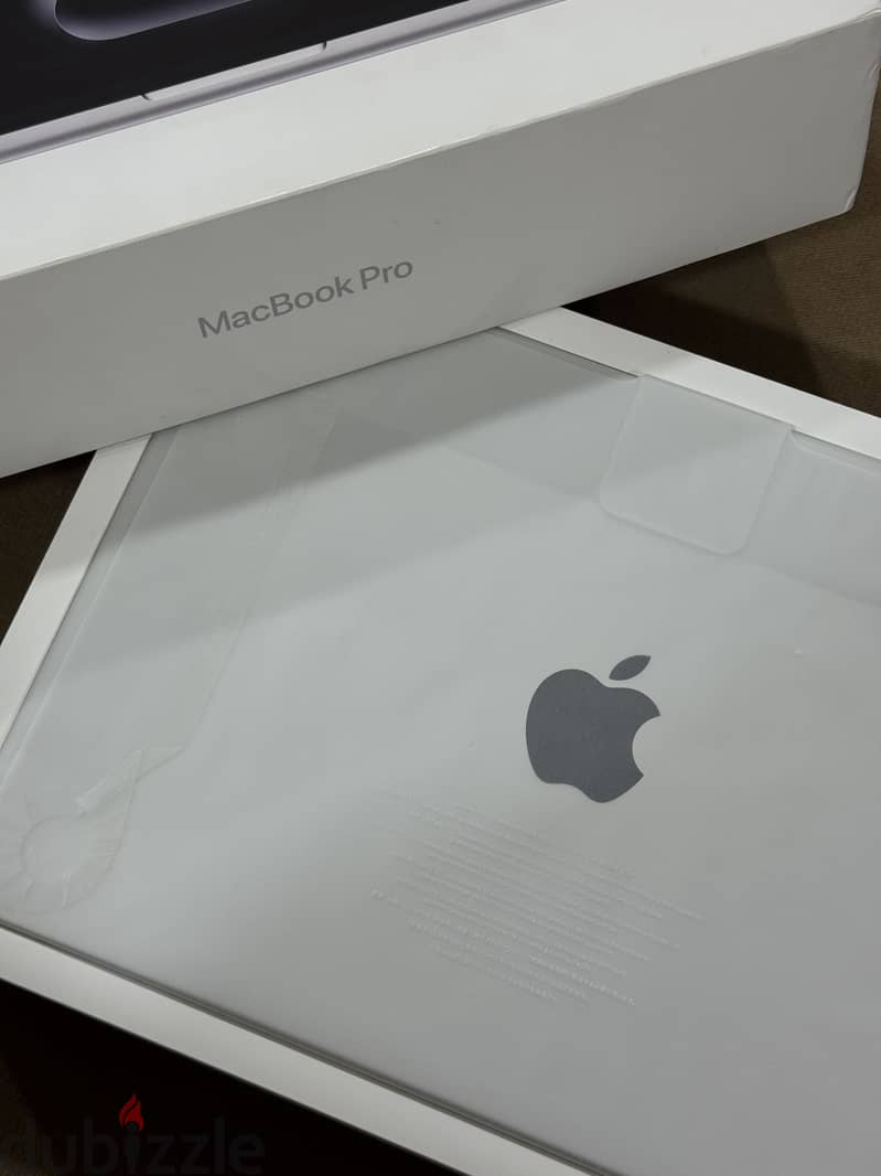 MacBook Pro M5 Max Chip 5