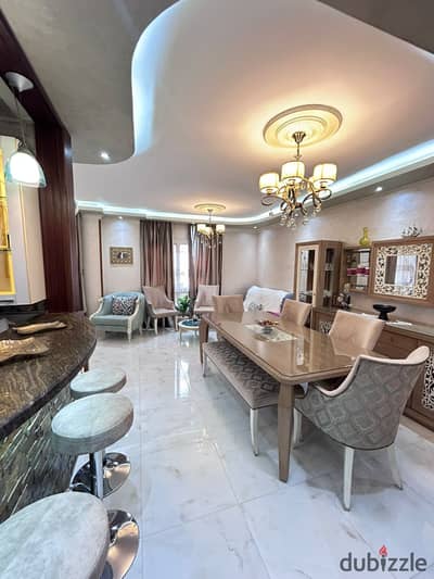 شقة للايجار مفروش في مدينتي فرش فندقي 160 متر