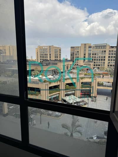 عيادة 63 متر متشطبة بالكامل بفيو بلازا للبيع فى Arkan Plaza