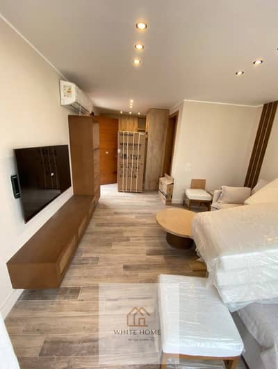 Private Studio Unit for Rent in Villette