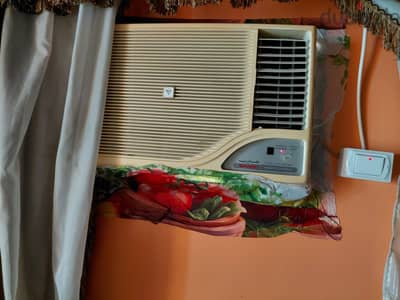 تكييف شباك ١. ٥ شارب حديث  مغير كباس ‎010 10087546
