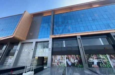 Administrative office for sale in a prime location in New Cairo, open space 180m² - ready for viewing