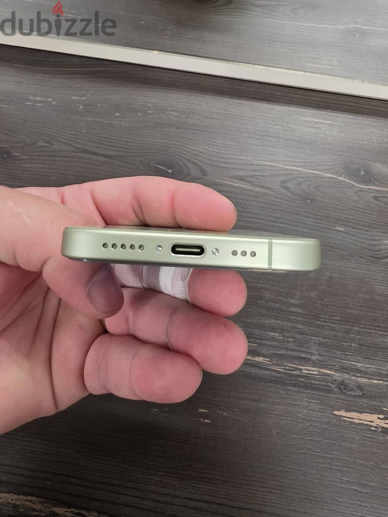 Apple - iPhone 17 5