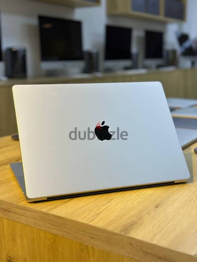 Macbook pro M 3 Max 16 inch