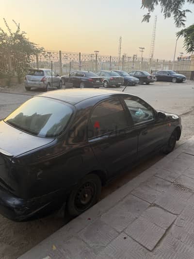 دايو لانوس  1999