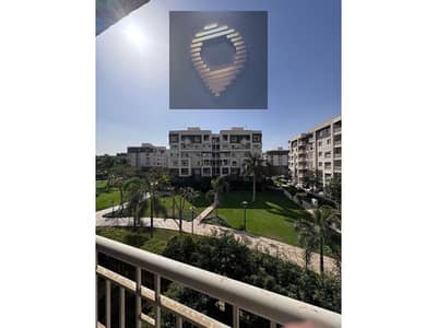 للبيع شقة 200 متر بسعر لقطة علي فيو جاردن في B10 بأميز موقع في مدينتي بجوار Central walk و نادي Privado