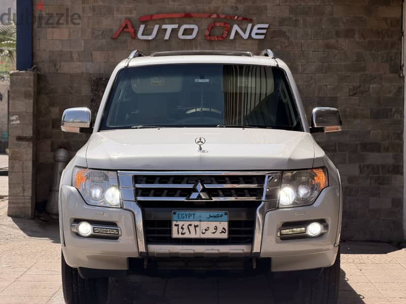 للبيع ميتسوبيشي باجيرو GLS 2016 أوتوماتيك 3500 سي سي 190 ألف كم