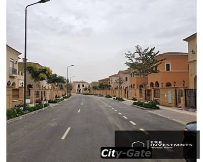 توين هاوس فيلا بفيو مميز جدا علي لاند سكيب و افضل سعر في السوق للبيع في سيتي جيت التجمع الخامس City gate New Cairo