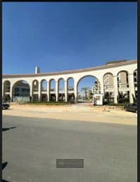 شقة للبيع  في كمبوند فيلدج ويست – Village West مساحه ١٤٩ متر فيو مميز علي لاند سكيب  استلام فوري