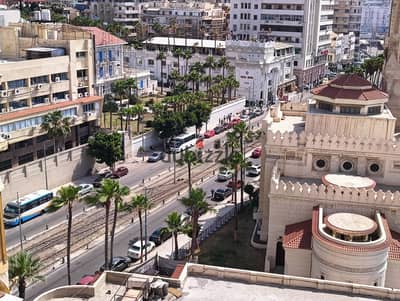 مقر إدارى للإيجار الحديث في الازاريطة خطوات للبحر
