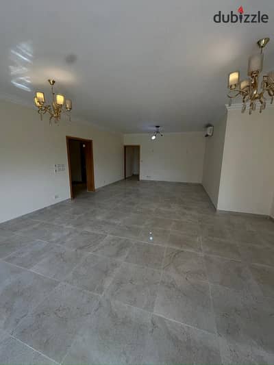 شقة للايجار بسعر خيالي مساحة 225م بأقل سعر للمتر elshiekh zayed كومبوند بيفرلي هيلز Beverly Hills