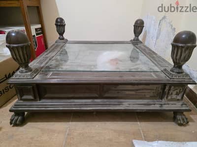 طرابيزة وسط كبيرة للانتريه