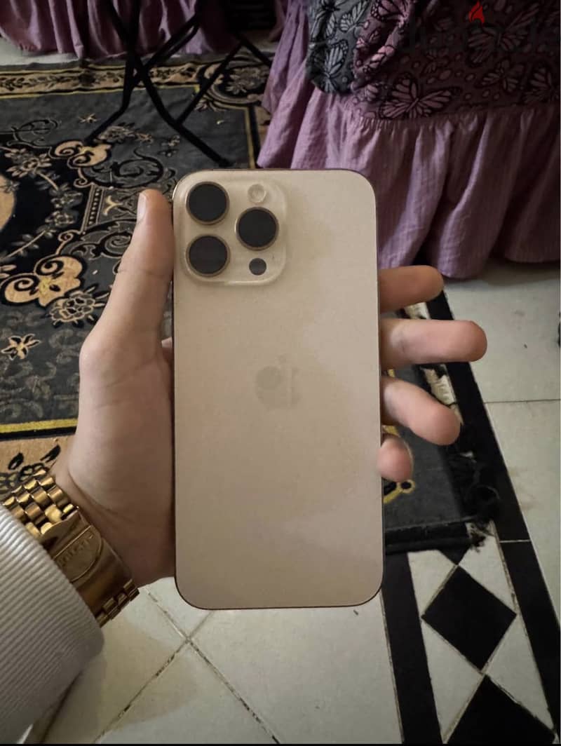 Apple - iPhone 16 Pro Max 2
